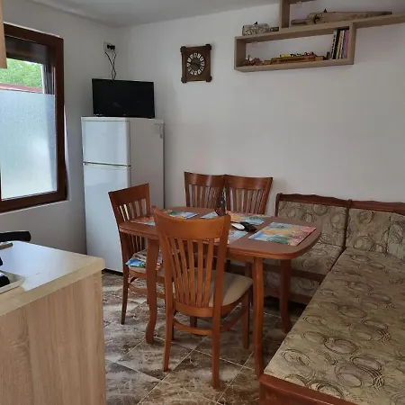 за гости даная-фар шабла بيت للعطل