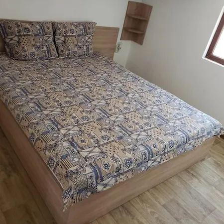 за гости даная-фар шабла Vakantiehuis *